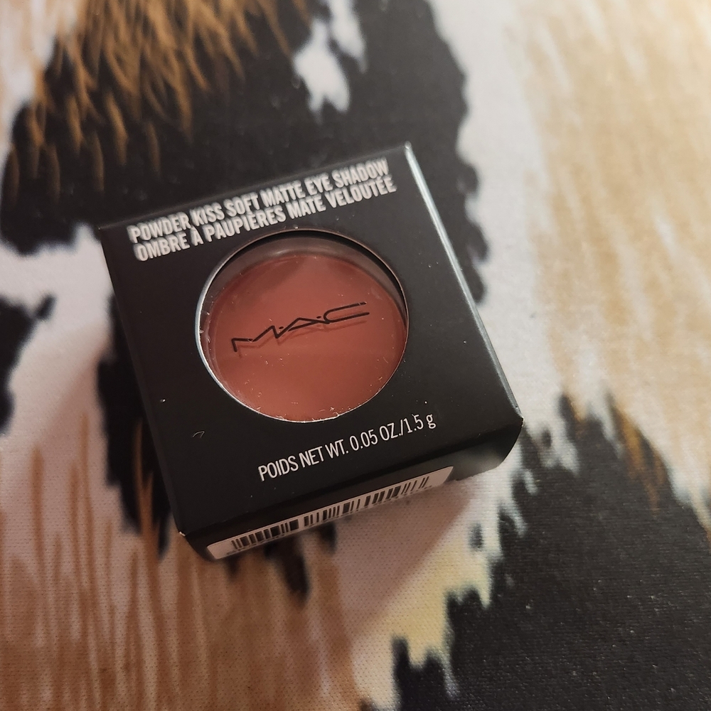 MAC cosmetics So Haute Right Now